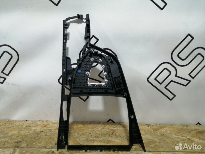 Накладка АКПП Bmw 1-Series F20 Рестайл 1