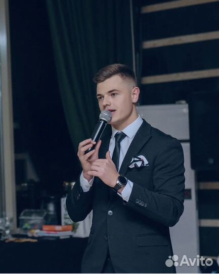 Ведущий на свадьбу