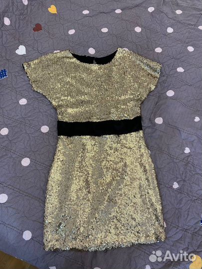 Платье мини из золотых пайеток