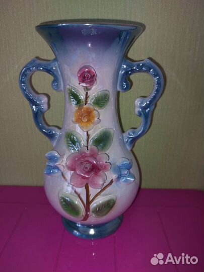 Вазы разные,поильники для мин.воды