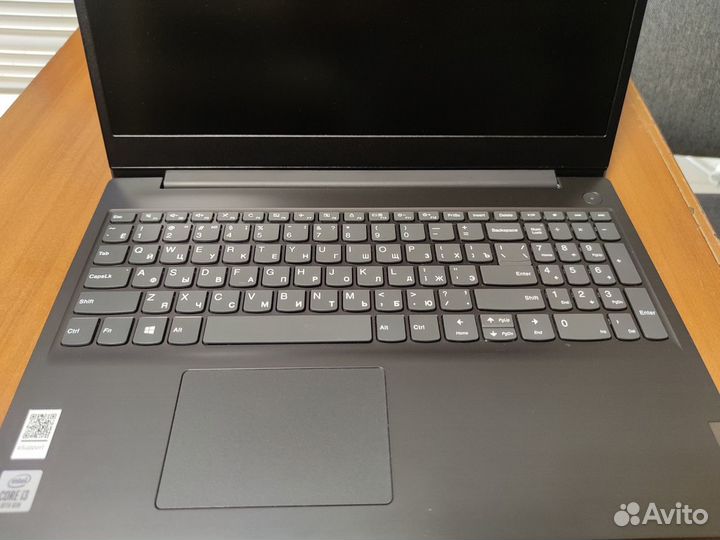 Ноутбук б/у / Lenovo / core i3 10110 / ssd