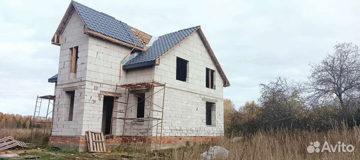 Бригада строителей