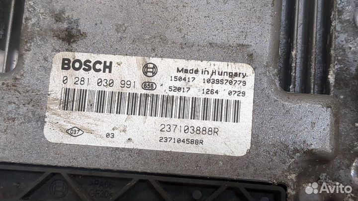 Блок управления двигателем Renault Trafic, 2015