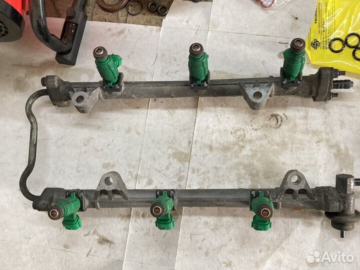 Топливная рампа, топливные форсунки Hyundai Sonata