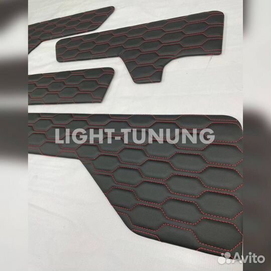 Кожанные вставки дверей лада 4х4 Urban