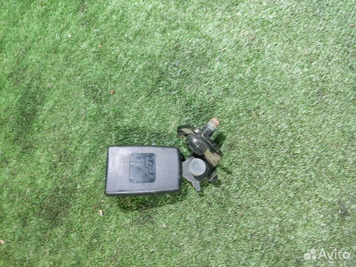 Защелка ремня безопасности задняя Opel Corsa D