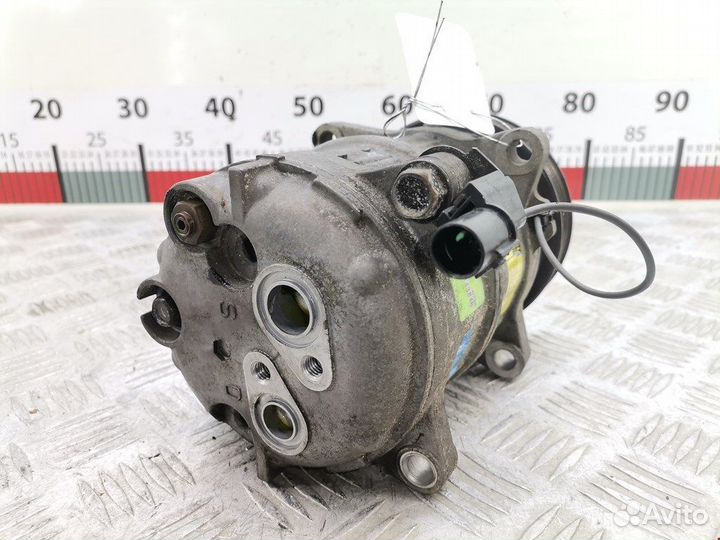 Б/У Компрессор кондиционера 5060116725 volvo