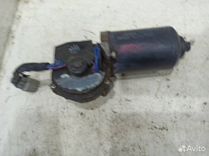 Моторчик стеклоочистителя передний 8511048130