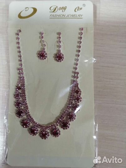 Колье ожерелье