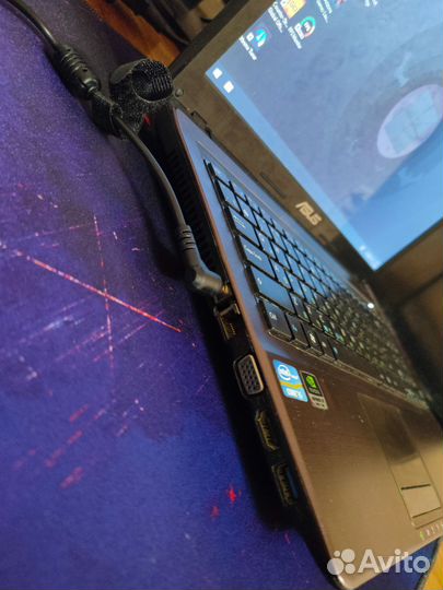 Ноутбук asus