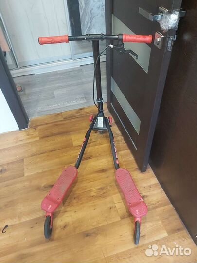 Инэрционный самокат