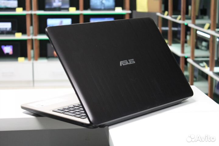Лучший ноутбук Asus для учебы и нетребовательных и