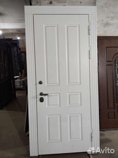 Дверь входная металлическая уличная