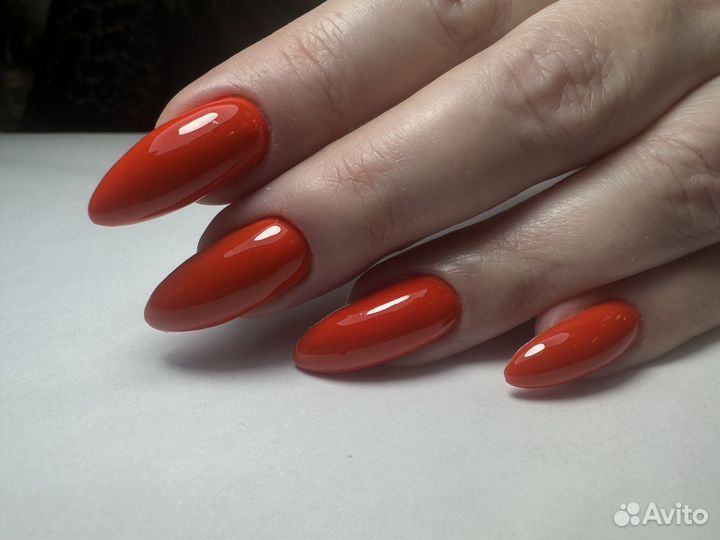 Маникюр и педикюр