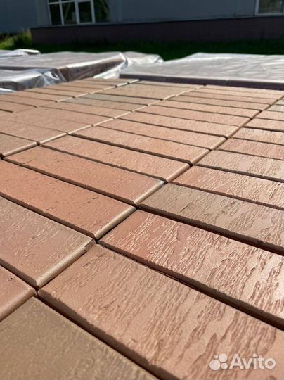 Кирпич лицевой размером 0.7NF. Доставка