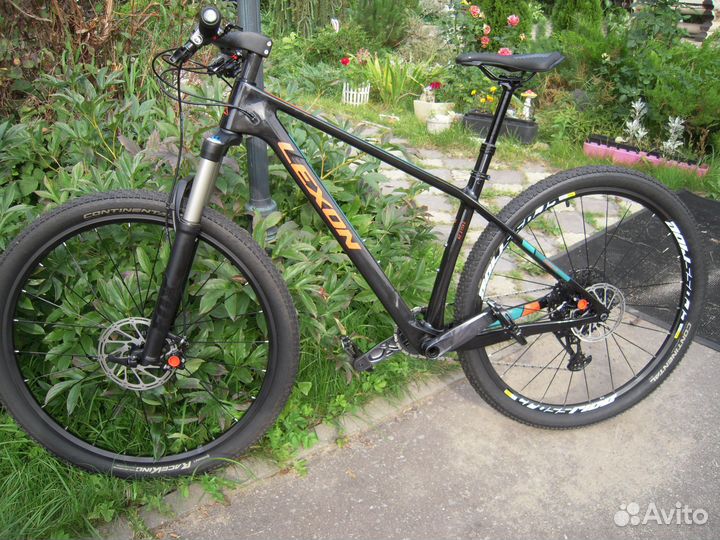 Горный карбоновый велосипед 29 boost.Новый
