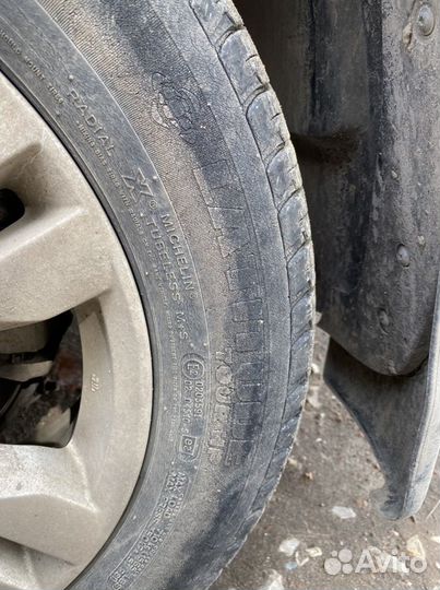 Michelin Latitude Tour 215/60 R17 H