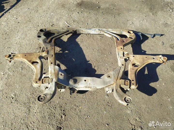 Подрамник передний Opel Vectra B 1999