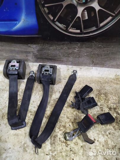 Задние ремни безопасности и замки рб Audi A4 B8
