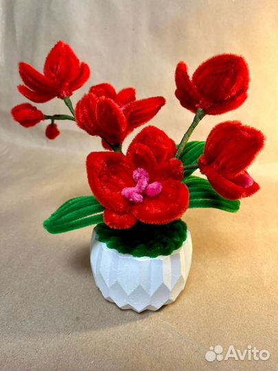 Орхидея в горшке ручной работы