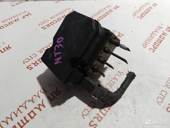 Блок ABS Nissan X Trail T30 T30 2.0 QR20 2005