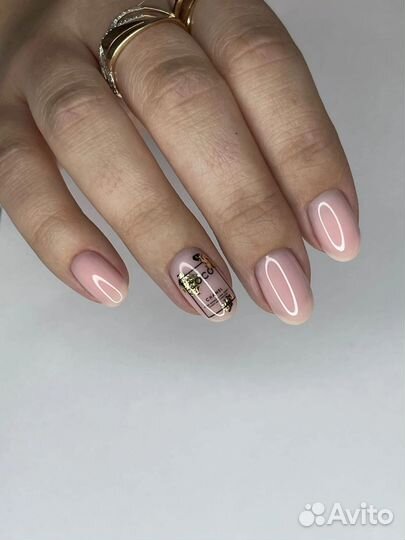 Маникюр и педикюр