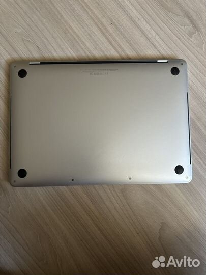 Apple MacBook pro 13 2018 i5/8/256 3,1 GHz тачбар