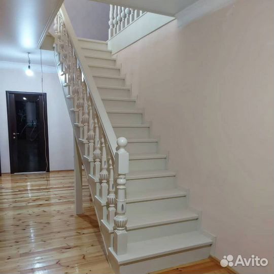 Ступени для лестниц и другие комплектующие К