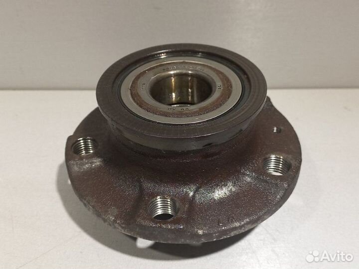 Ступица задняя левая Volkswagen Polo седан CFN