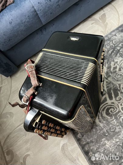 Продаю баян