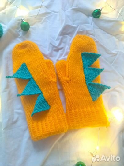 Варежки-дракошки