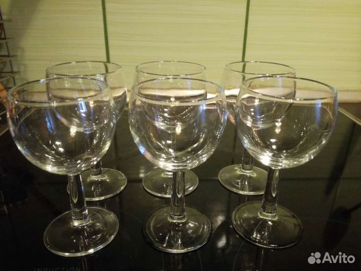 Стеклянные бокалы (6 шт.)