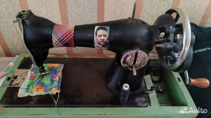 Швейная машина ручная