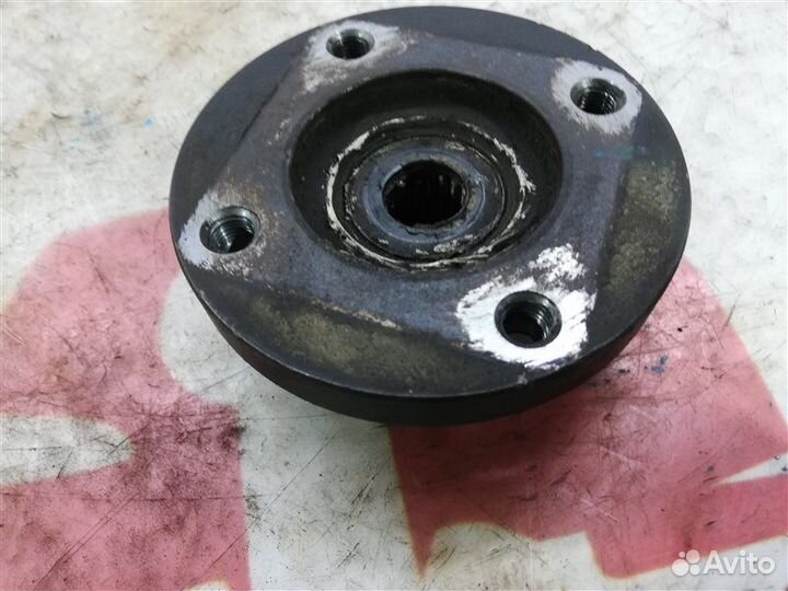 Фланец раздаточной коробки Kia Sorento BL D4CB