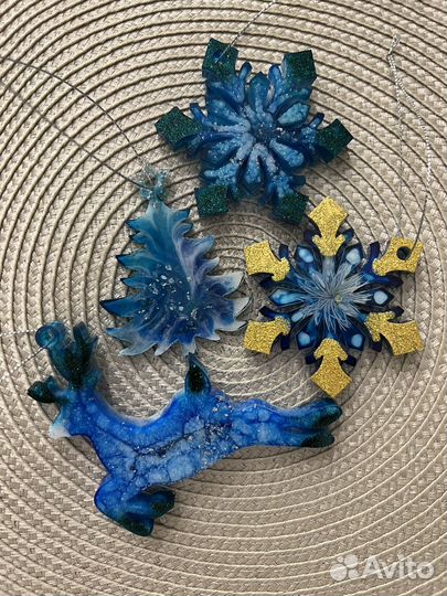 Елочные игрушки из эпоксидной смолы