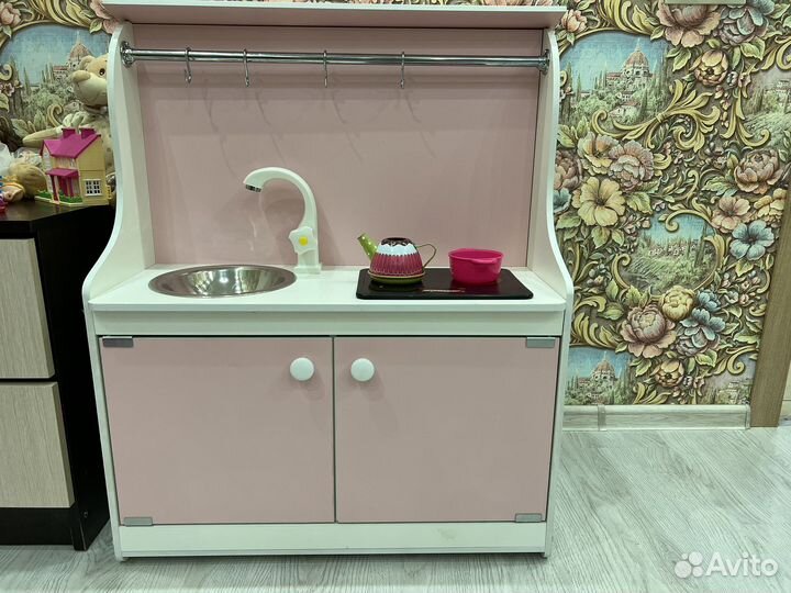 Детская деревянная кухня