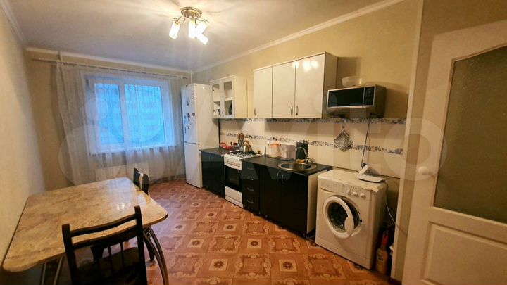 2-к. квартира, 60 м², 3/10 эт.