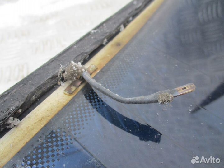 Стекло заднее Volkswagen Passat B5 седан