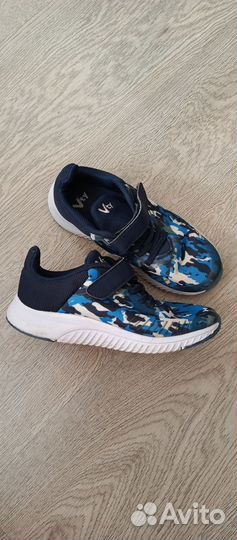 Сандалии и кроссы