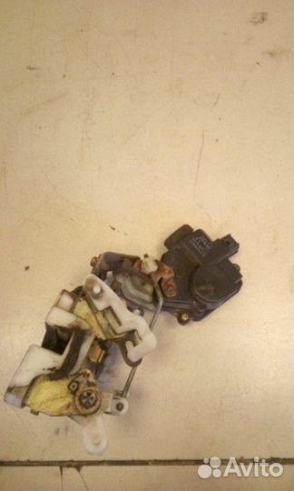 Замок двери задней правой Mitsubishi Galant