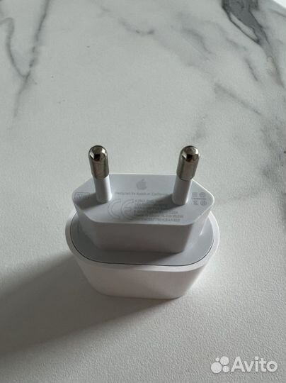 Блок питания apple 20w Type-C