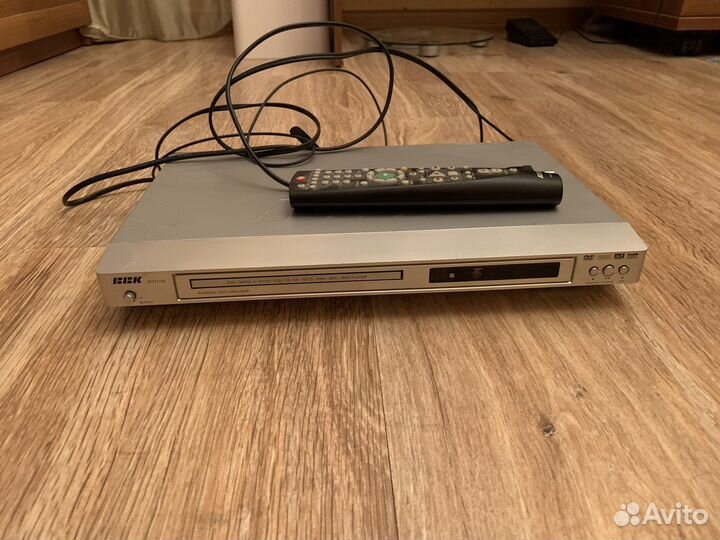 DVD плеер BBK dv311si