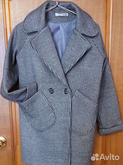 Продам пальто женское 42 размера