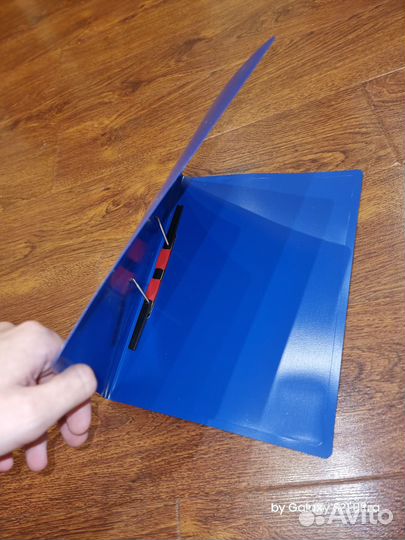 Папка с пластиковым скоросшивателем