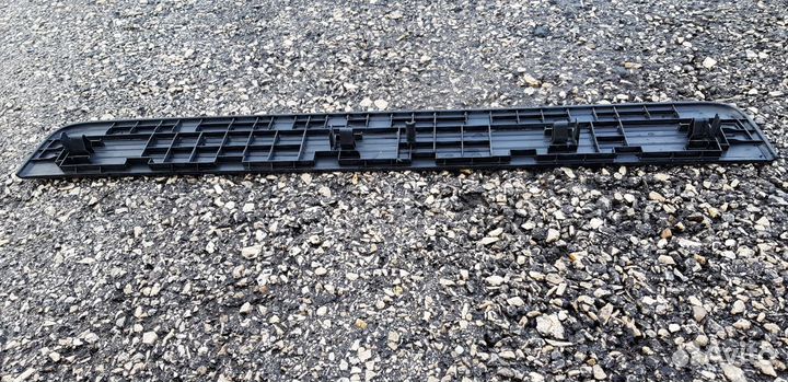 Honda Accord 2007, Порожек левый передний