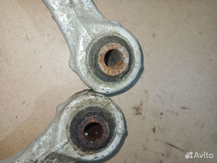 Задние рычаги Nissan Qashqai J11