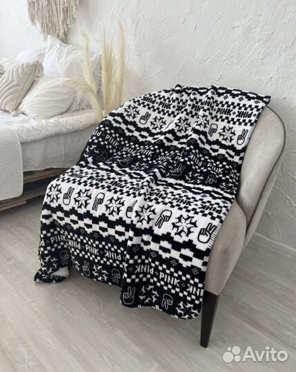 Плед Victoria’s Secret Pink