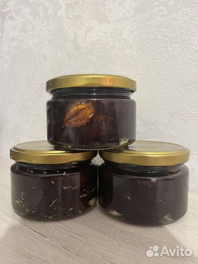 Вяленые помидоры и вяленые сливы