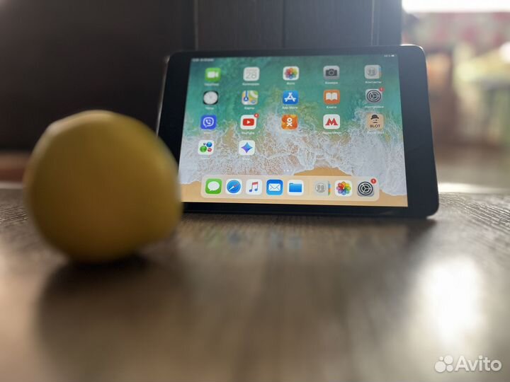 Apple iPad mini 16gb Cellular + Wifi