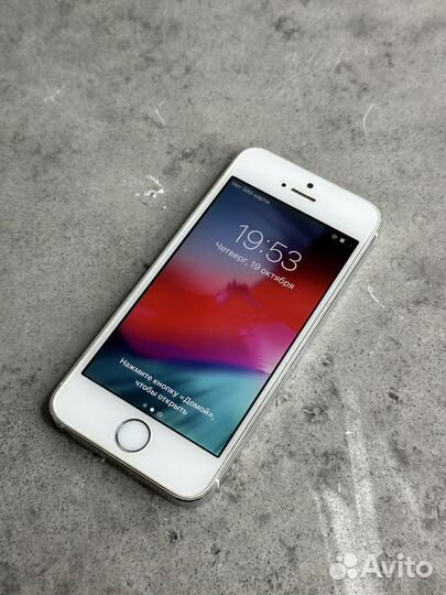 iPhone 5S, 16 ГБ